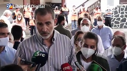 El rey Felipe VI transmite a los afectados por la erupción que "no van a faltar ayudas"
