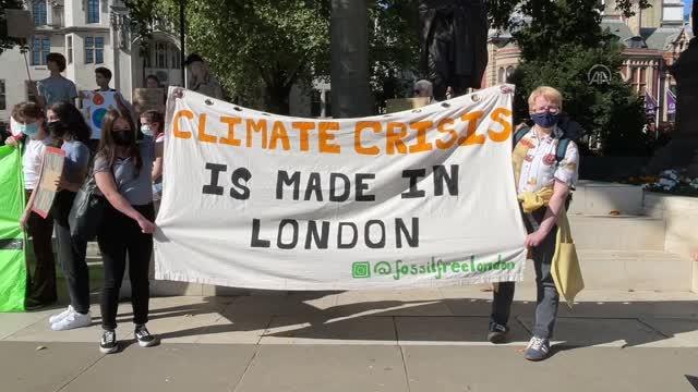 İngiltere'de çevreci gruplardan iklim değişikliği protestosu