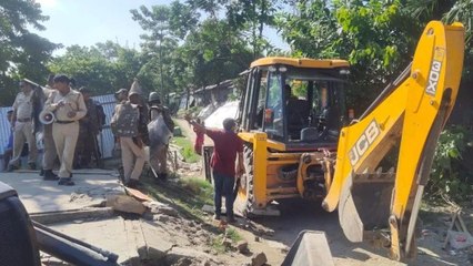 Assam: Clash between police-protesters over encroachment