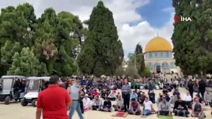 On binlerce Müslüman Mescid-i Aksa'da buluştu