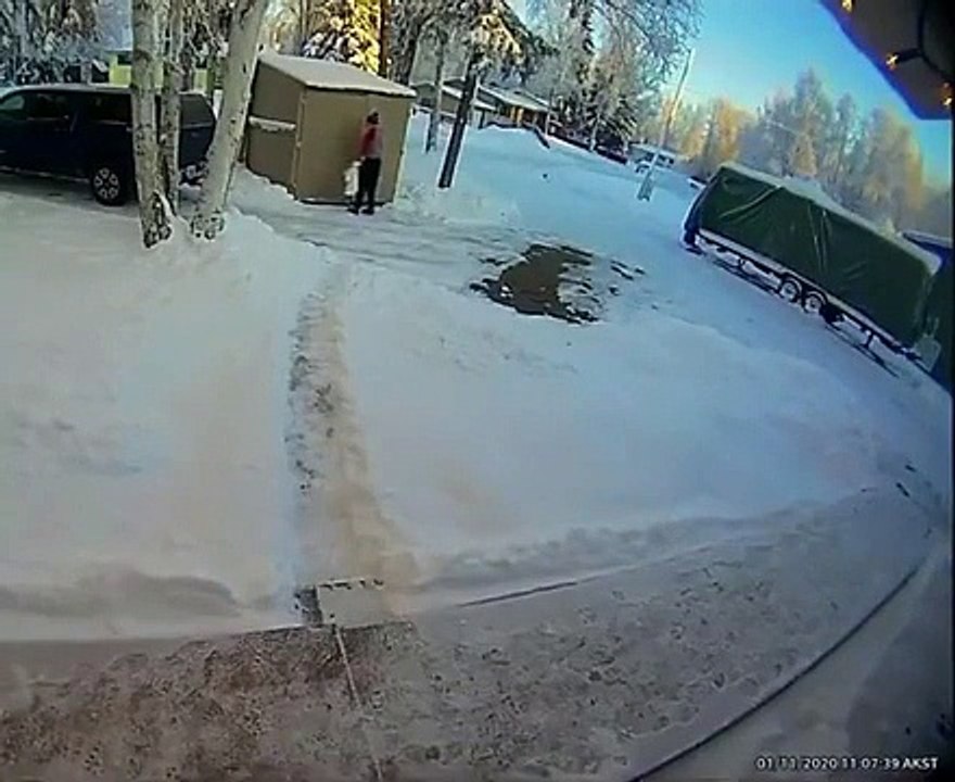 Un homme est victime de menaces au moment de sortir ses poubelles !