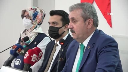 Destici: "Türk ve Müslüman olan herkesin gururlanacağı, karışımızdakilerin de gıptayla baktığı bir binanın açılışını bile küçümsemek izah edilebilir...