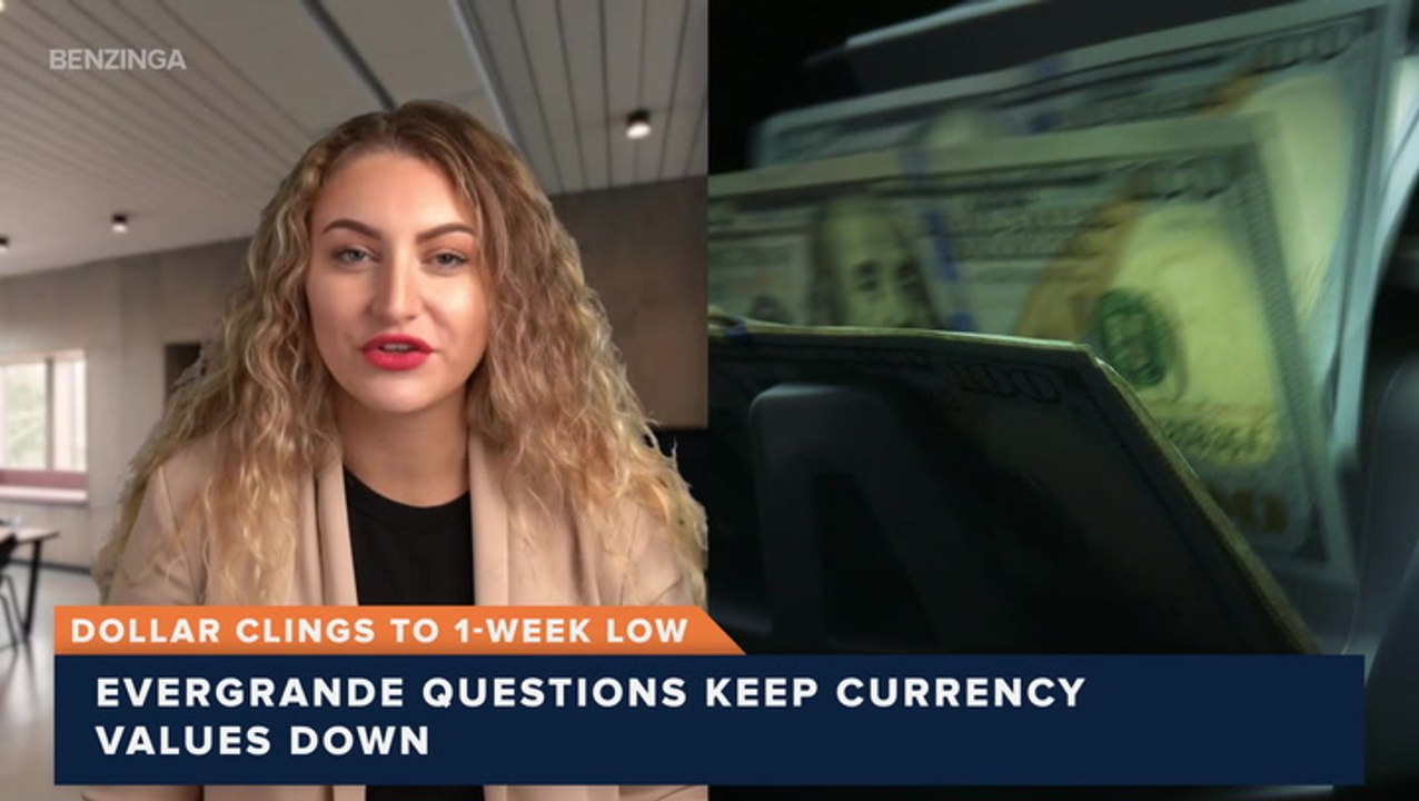 Dollar Clings To 1-week Low