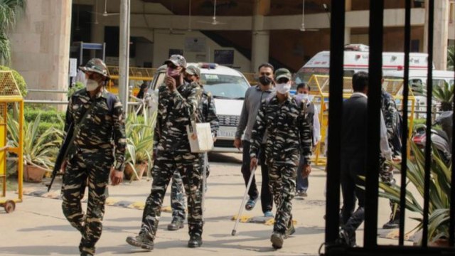 War of words between BJP-AAP over shootout at court