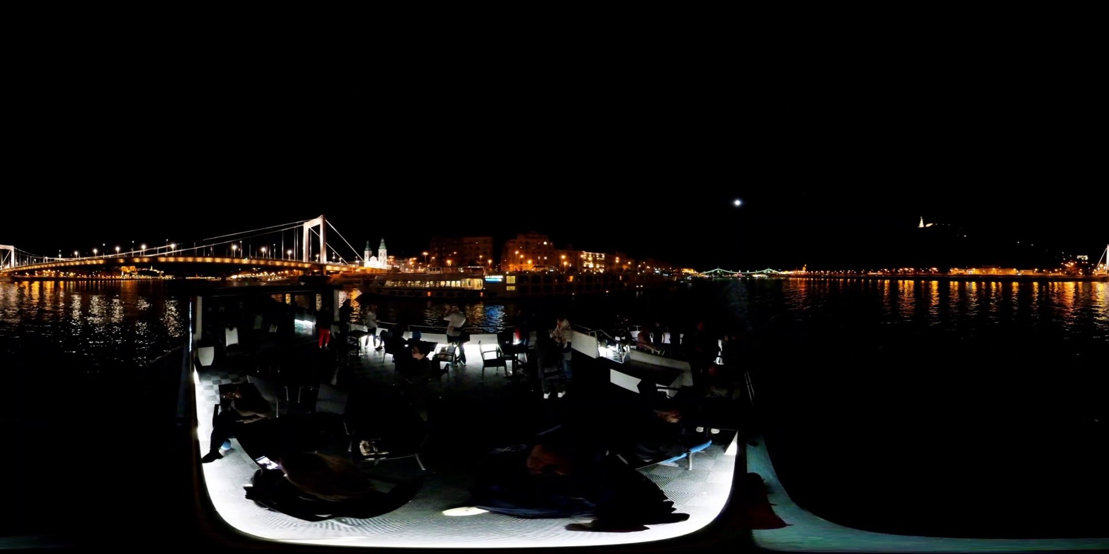 ⁣3D VR 360 VIDEO.5K. ERZHIBET BRIDGE IN BUDAPEST. МОСТ ЭРЖИБЕТ В БУДАПЕШТЕ.