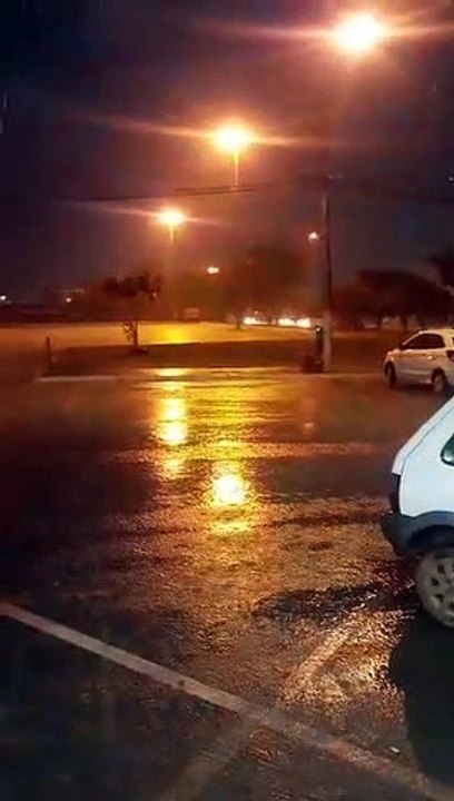 Chuva também caiu em Brazlândia no começo desta noite