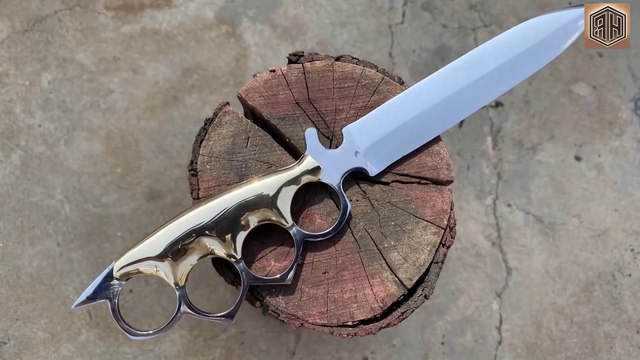 Forging a Rusty Bearing into Sharp Trench Knife