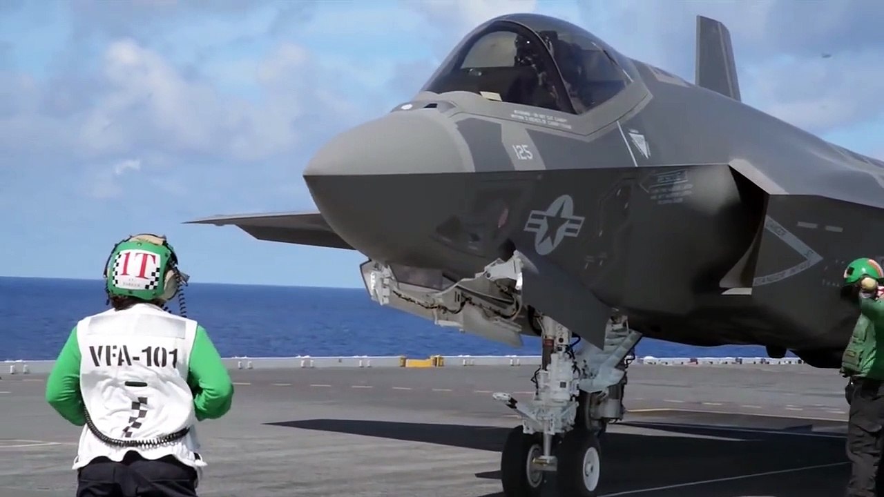 Amazing Footage of F-35 Fighter Jets in All Their Glory