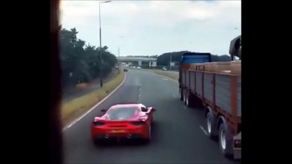 Au volant de sa Ferrari il nous montre comment on peut semer une voiture de police