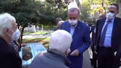 Cumhurbaşkanı Erdoğan'dan Darülaceze sakinlerine radyo hediyesi