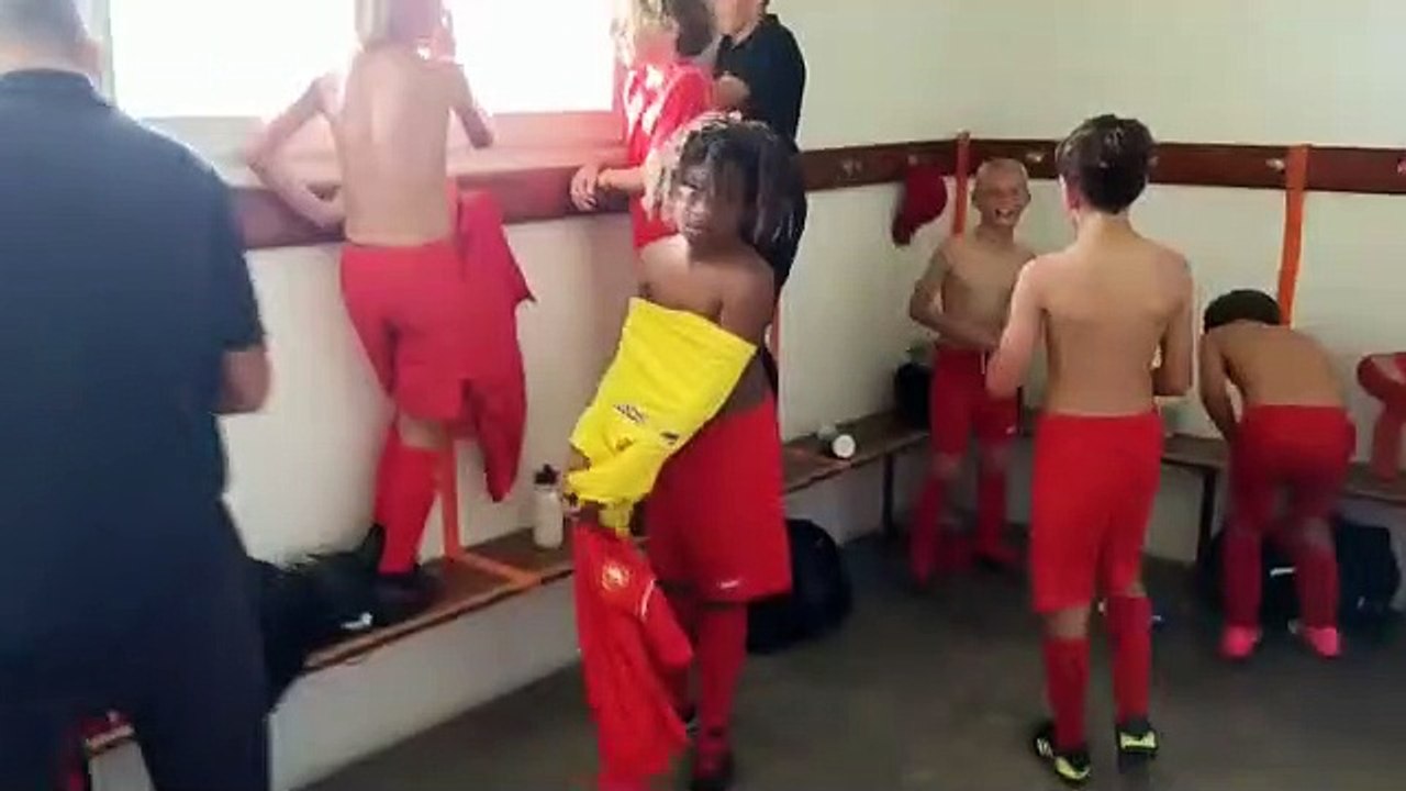 VICTOIRE FETEE PAR LES U13