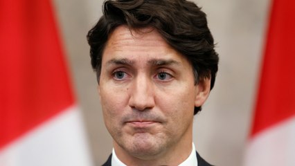 سباق الأخبار.ئيس وزراء كندا شخصية الأسبوع الأبرز وأزمة الغواضات مع فرنسا حدثه الأبزر