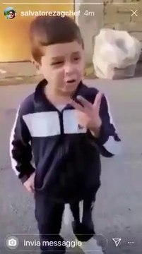 VIDEO questo Bambino mi sta morire dalle risate