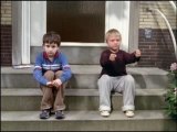 Volkswagen Golf - Kids On Steps by DDB Berlin