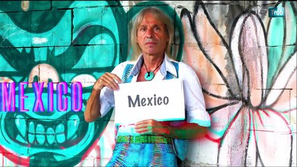 Aksi Gila Alain Robert Saat Menaiki Gedung Tertinggi di Dunia