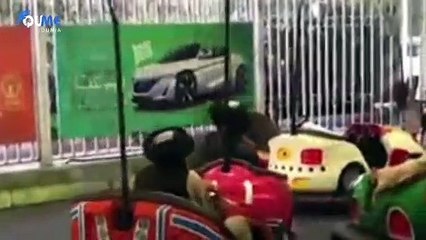 MEREKA JUGA MANUSIA BIASA, BUTUH BAHAGIA __ Dari Main Ayunan Pesawat Sampai Naik Gokar