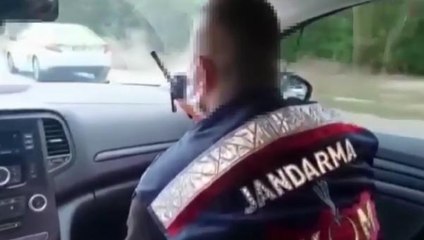 Son dakika haberleri... JANDARMANIN NEFES KESEN UYUSTURUCU OPERASYONU KAMERADA 101 BIN ADET EXTACY HAP ELE GECIRILDI