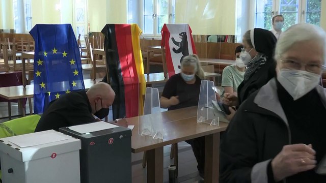 Германия: Меркель выбирают преемника