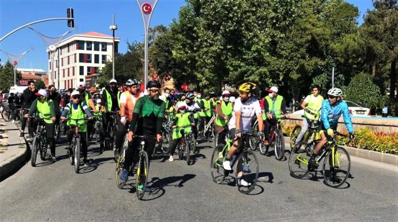 Erzincan'da "Avrupa Spor Haftası" etkinlikleri kapsamında bisiklet turu düzenlendi