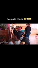 Une personne agée se laisse pas faire