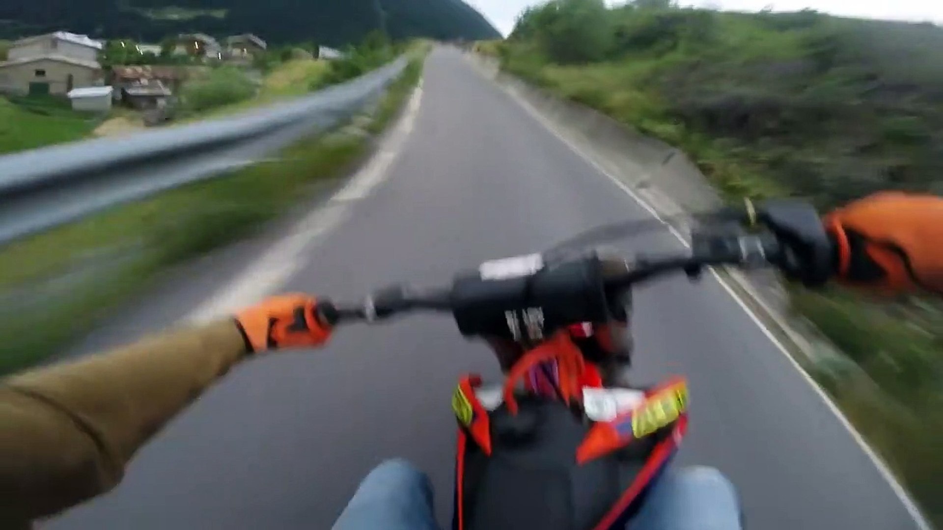⁣KTM SX 125  Speed ​​test in the mountains