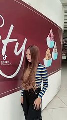 Berpura pura gk kenal di depan pacarnya