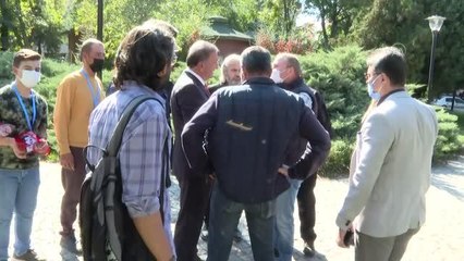 Kovid-19 aşısı karşıtları başkentte miting düzenledi