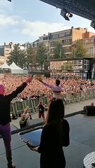 Champion du monde, Julian Alaphilippe lance un clapping avec des milliers de Belges