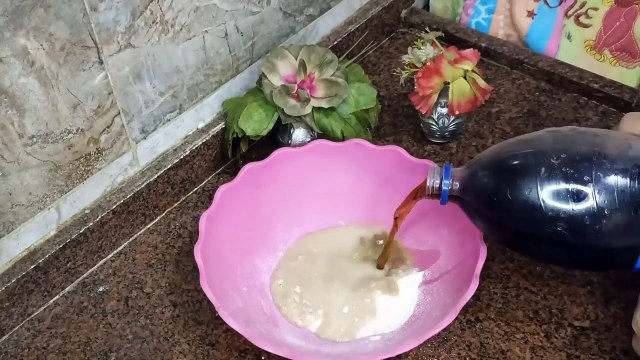 ضعي البيبسي على الصابون ندمت اني معرفتهاش من زمان لو مش مصدقة جربي بنفسك يا ختاااااي