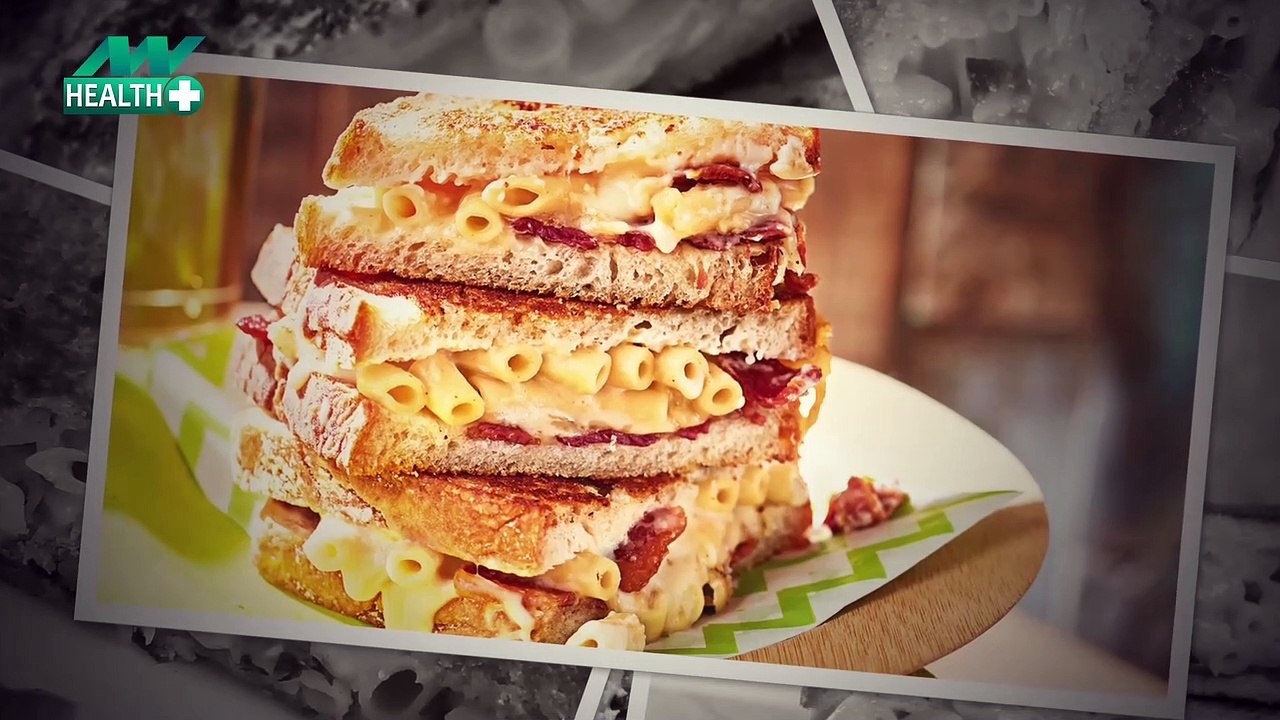 Try this tasty and yummy recipe of macroni cheese sandwich