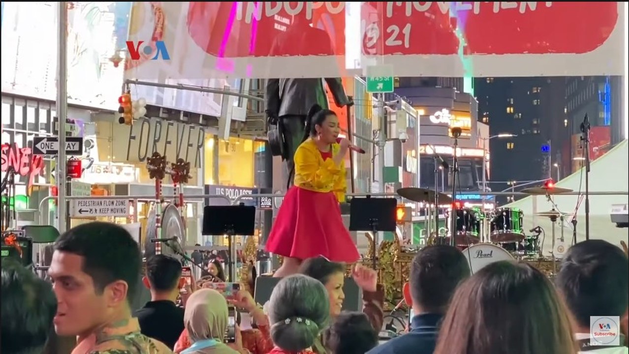 Cafe Dangdut di Times Square, New York