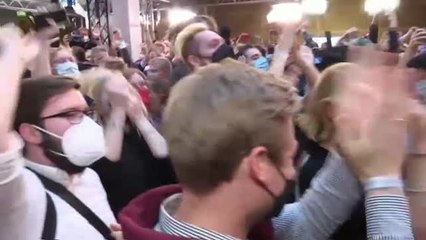 Ajustado triunfo de los socialdemócratas