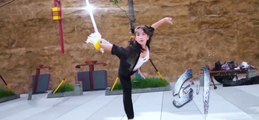 The super handsome young lady uses a variety of weapons to show the charm of Chinese martial arts