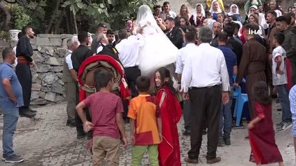Bu köyde binler yıllık düğün geleneği yaşatılmaya devam ediyor