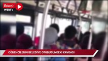 Lise öğrencilerinin belediye otobüsünde kavgası kamerada