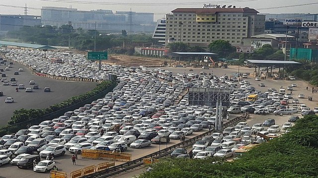 Bharat Bandh: 1.5 kilometer jam on Delhi-Haryana highway