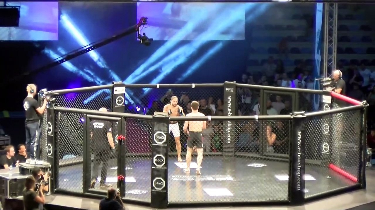 Images maritima au MMA à Miramas: le combat du Marseillais brahim Idigov et son interview