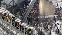 L'hommage à Clément dans les tribunes du Vélodrome entre supporters lensois et marseillais