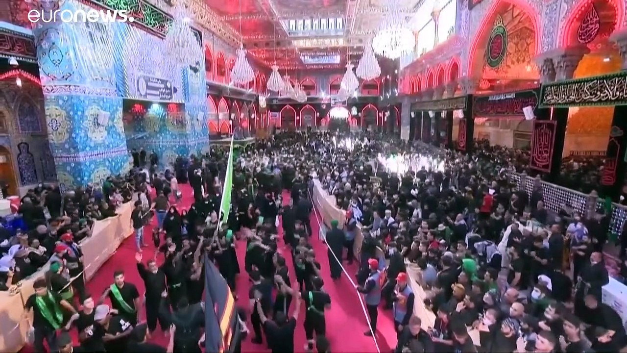 شاهد: الشيعة يحيون ذكرى أربعينية الإمام الحسين في كربلاء