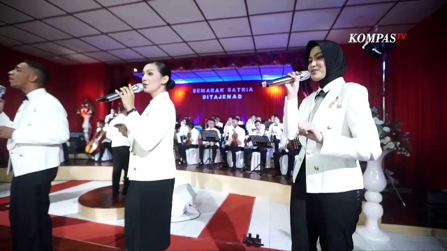 Prajurit TNI AD Curi Perhatian Lewat Alunan Musik (2) - SEMARAK SATRIA