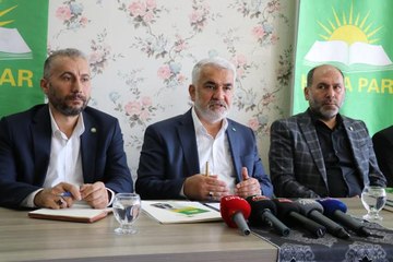 HÜDA PAR Genel Başkanı Yapıcıoğlu, Ağrı'da basın mensuplarıyla buluştu Açıklaması