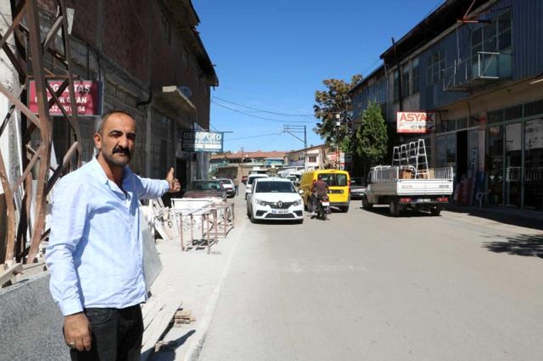 'Kaza caddesi' vatandaşları tedirgin ediyor