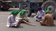 India: migliaia di agricoltori in sciopero per protestare contro le riforme del governo