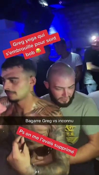 Greg Yega enragé, s'embrouille lors d'une soirée
