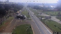 Vídeo mostra colisão entre caminhões no Trevo da Portal, em Cascavel