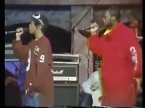 Les Fugees chantent Killing Me Softly