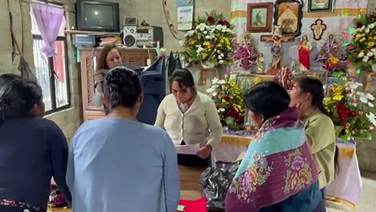 Mexique: la lutte des tisserandes indigènes pour leurs créations