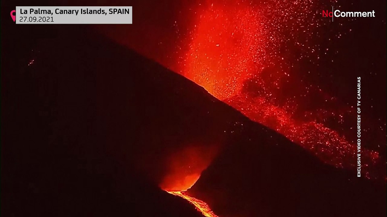 Vulkan auf La Palma spuckt und raucht
