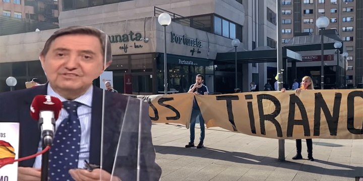 Protestas de los antivacunas frente a la sede de Libertad Digital y esRadio