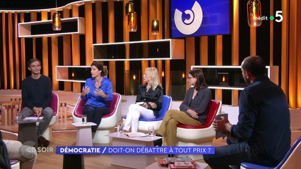 Géraldine Muhlmann : "Je déplore profondément le rétrécissement du reportage à la télévision au profit de l'opinion"